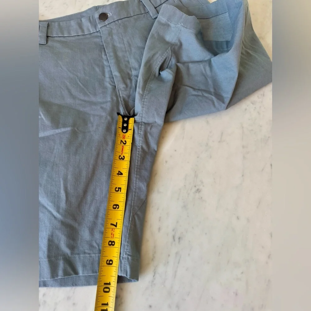 Lululemon Men's Chino Golf Short Blue Gray Size 30 With Button Closure